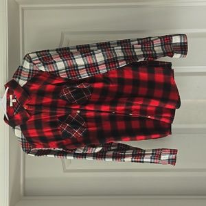 Size Medium Women's Flannel Shirt